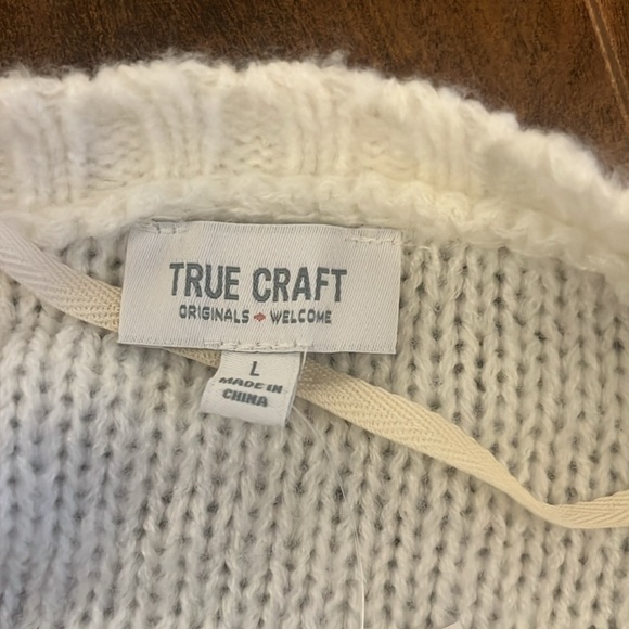 NWT True Craft Cable-Knit Crew-Knit Soft Sweater, Sz. L. - Picture 7 of 7